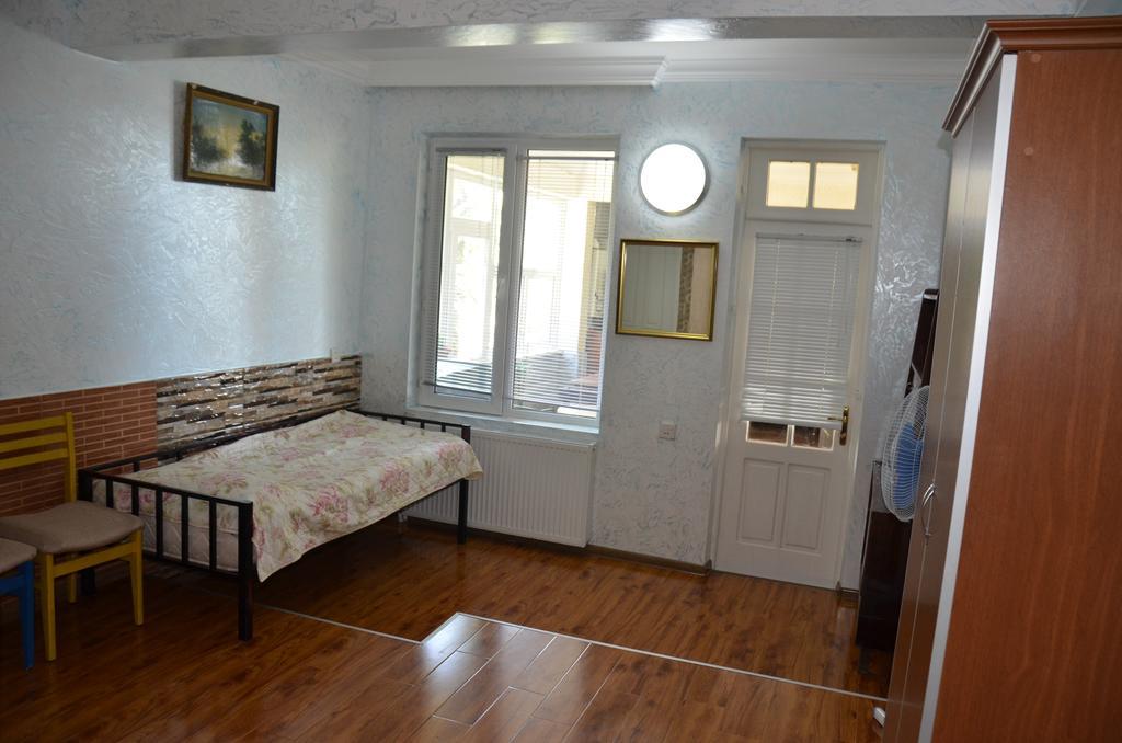 Tj Guest House マヒンジャウリ エクステリア 写真