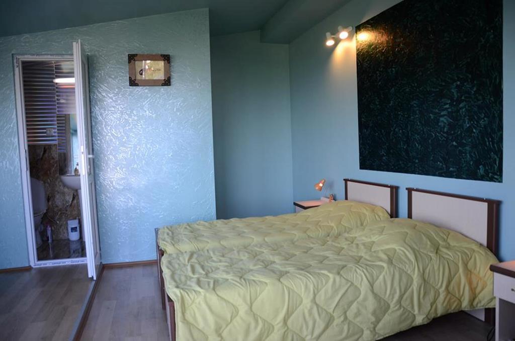 Tj Guest House マヒンジャウリ エクステリア 写真