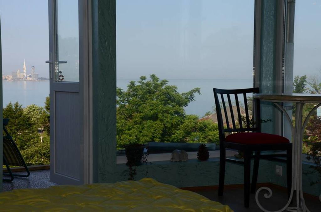 Tj Guest House マヒンジャウリ エクステリア 写真